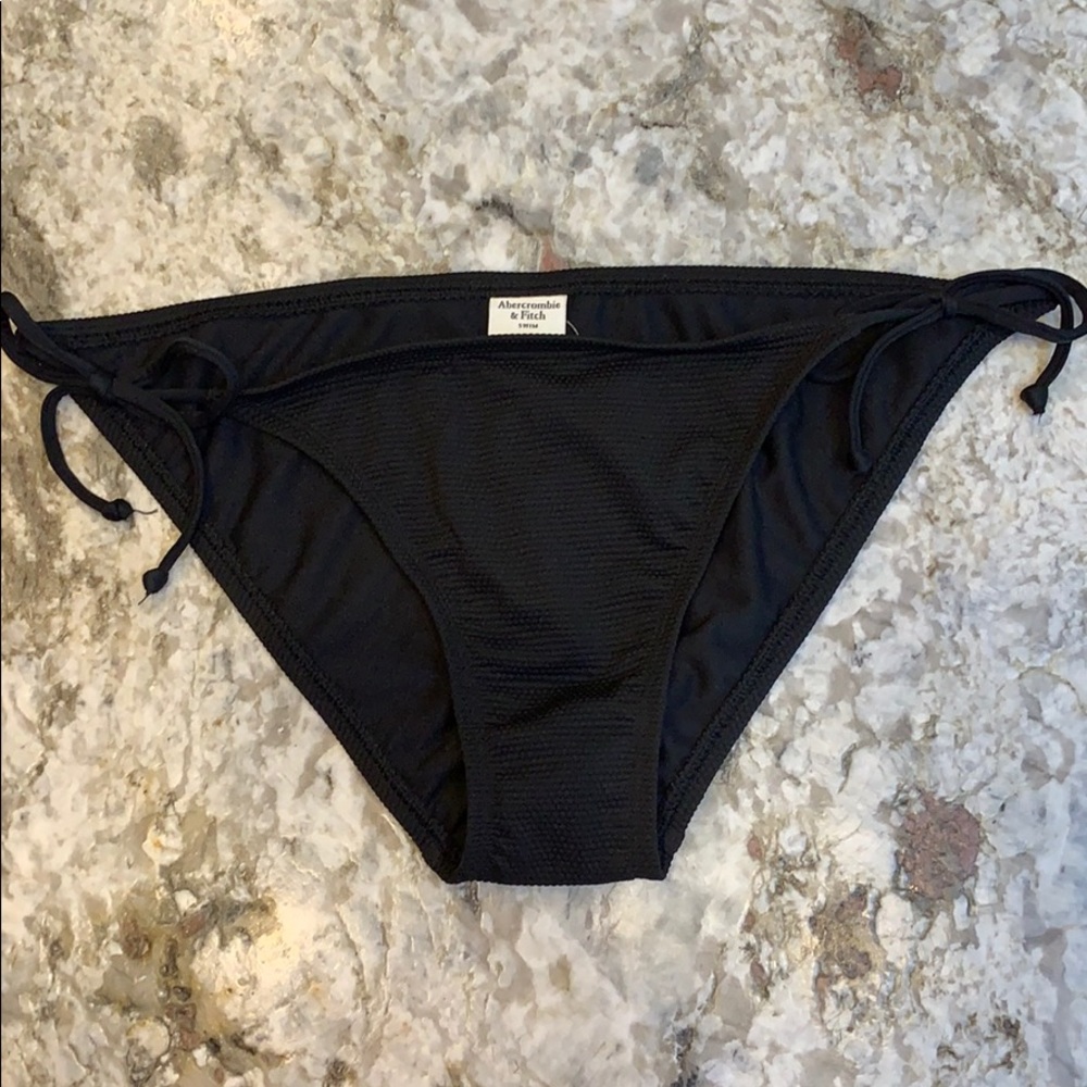 Abercrombie & Fitch Swim - Black Bottom - Medium